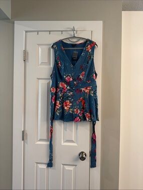 torrid blue floral-trim V-neck tunic top
